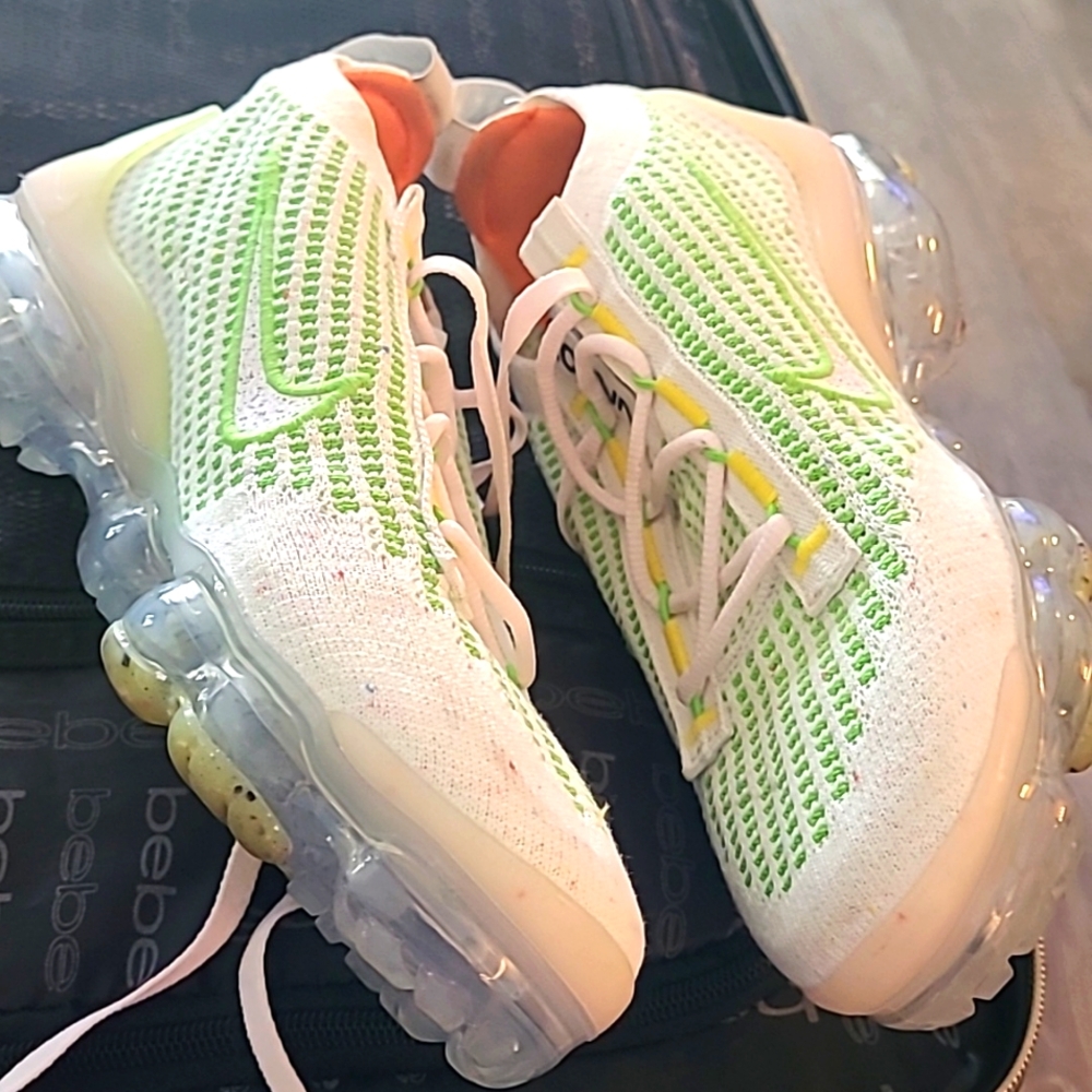 NIKE VVPORM